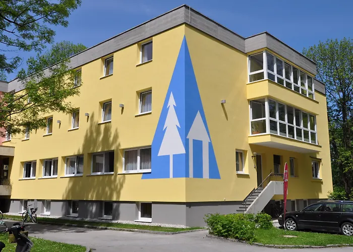 Eduard-Heinrich-Haus, Hostel Salzburg